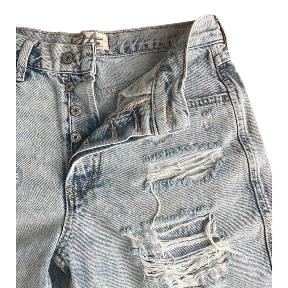 We The Free Womens Caroline Destroyed Denim Cutoff Bermuda Shorts Light Wash 24 - Picture 11 of 14